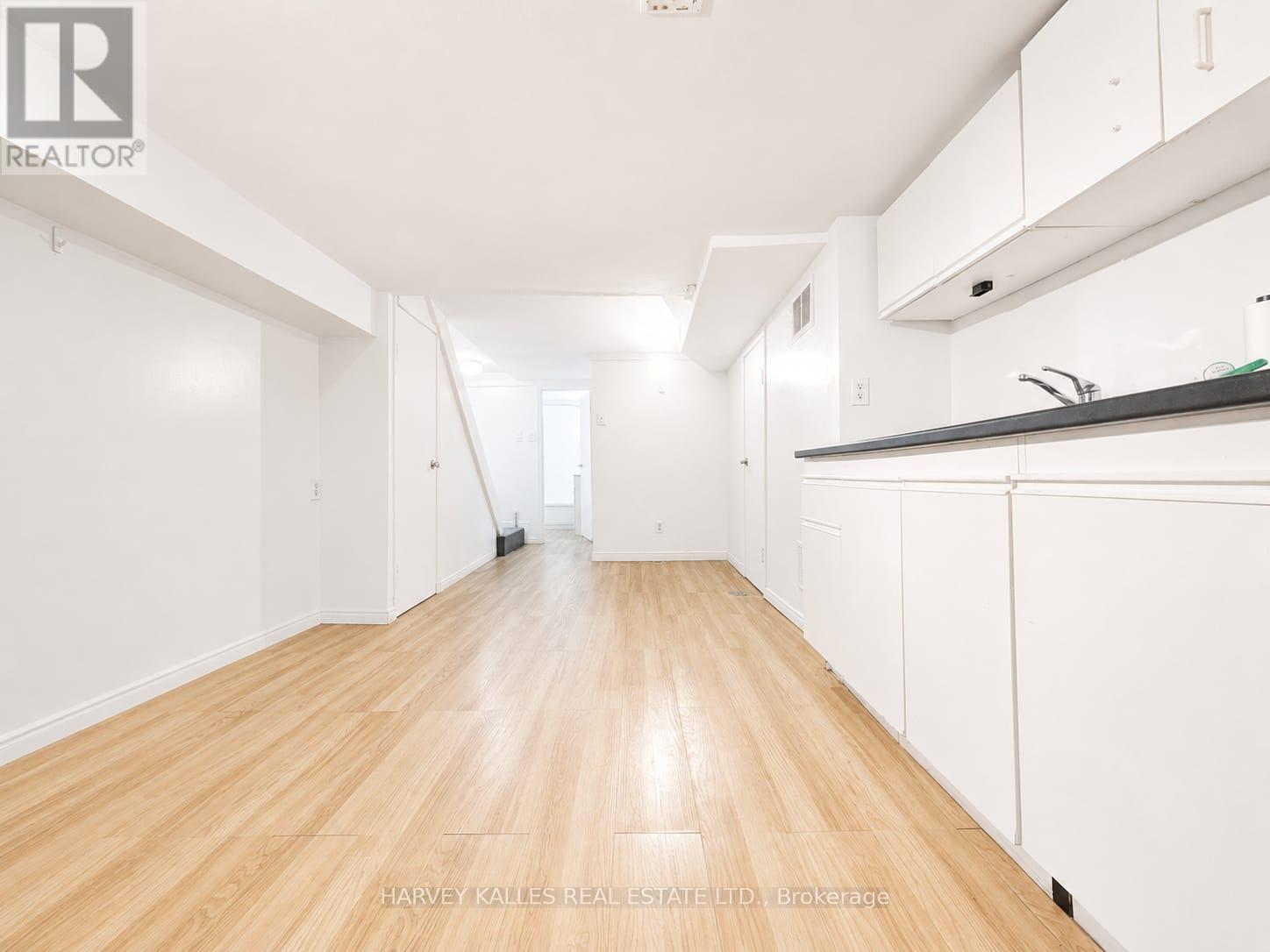 Bsmnt - 327 Howland Avenue, Toronto, Ontario M5R 3C1 - Photo 6 - C13533804