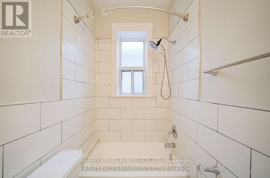 4 - 1074 St Clair Avenue W, Toronto, Ontario M6E 3H3 - Photo 10 - C13535326