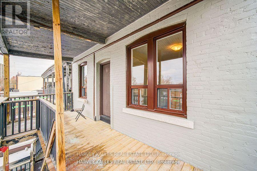 4 - 1074 St Clair Avenue W, Toronto, Ontario M6E 3H3 - Photo 18 - C13535326