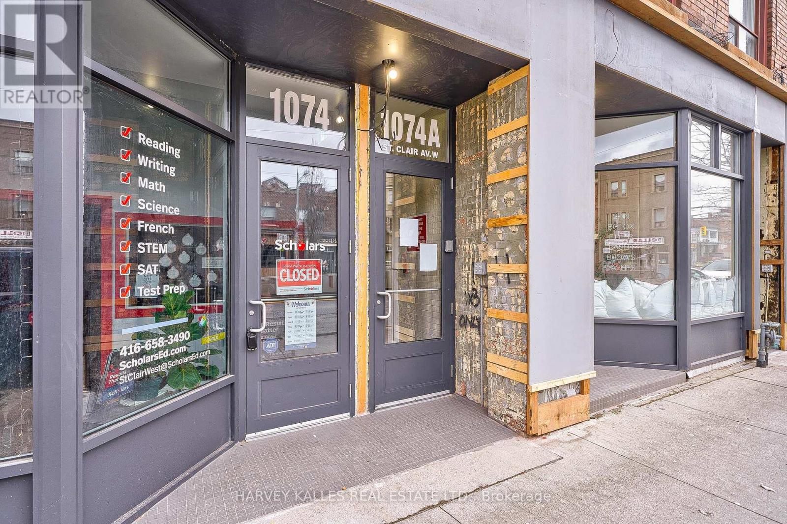 4 - 1074 St Clair Avenue W, Toronto, Ontario M6E 3H3 - Photo 3 - C13535326
