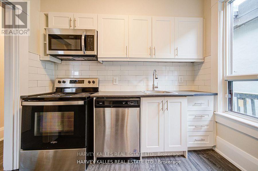 4 - 1074 St Clair Avenue W, Toronto, Ontario M6E 3H3 - Photo 6 - C13535326