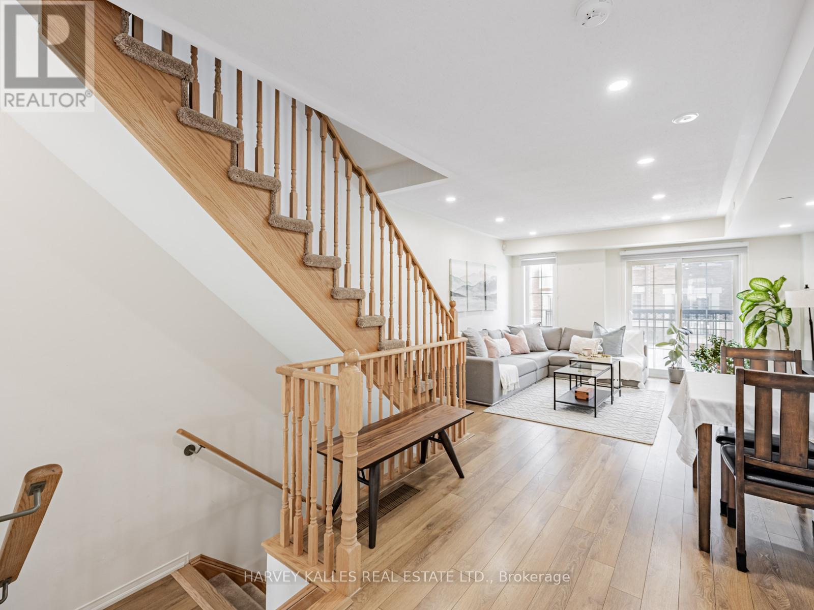 38 Glenstal Path, Oshawa, Ontario L1L 0L2 - Photo 13 - E13535222
