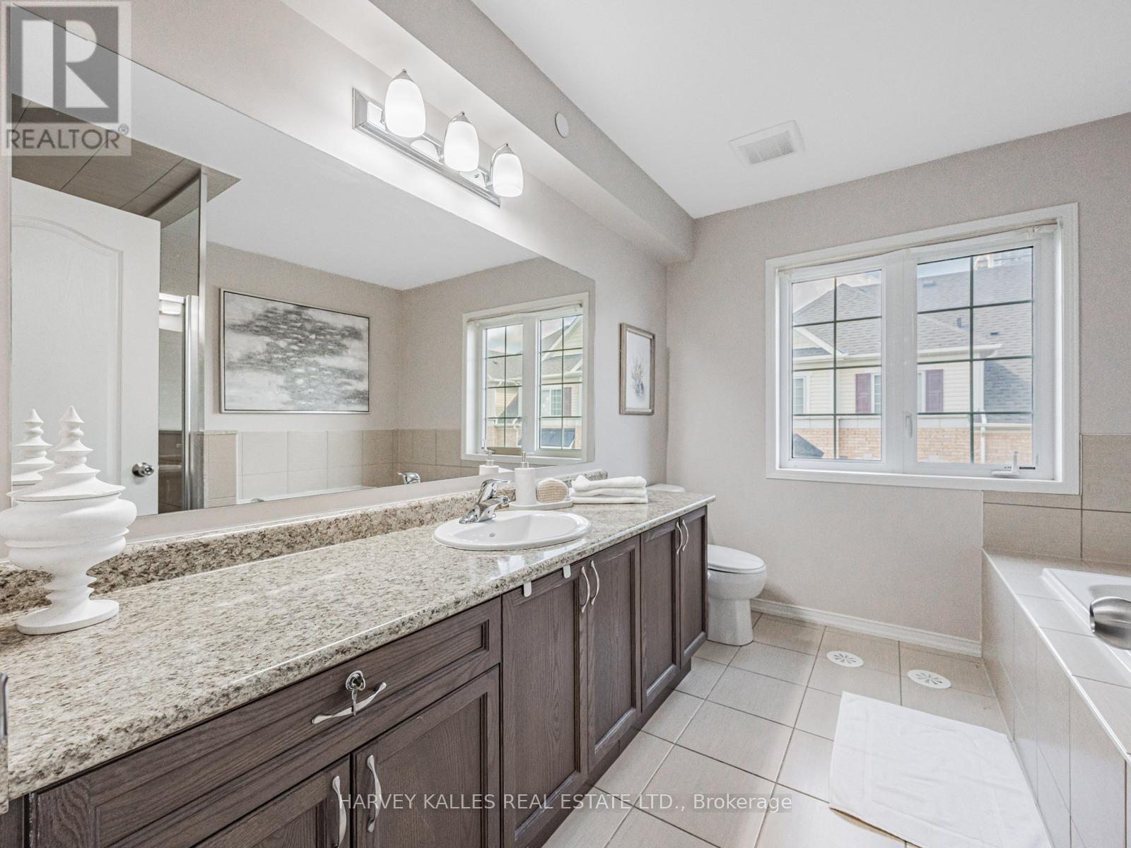 38 Glenstal Path, Oshawa, Ontario L1L 0L2 - Photo 18 - E13535222