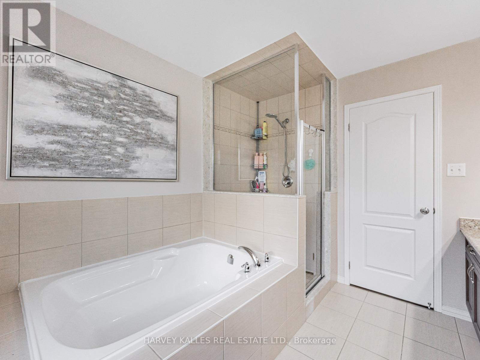 38 Glenstal Path, Oshawa, Ontario L1L 0L2 - Photo 19 - E13535222
