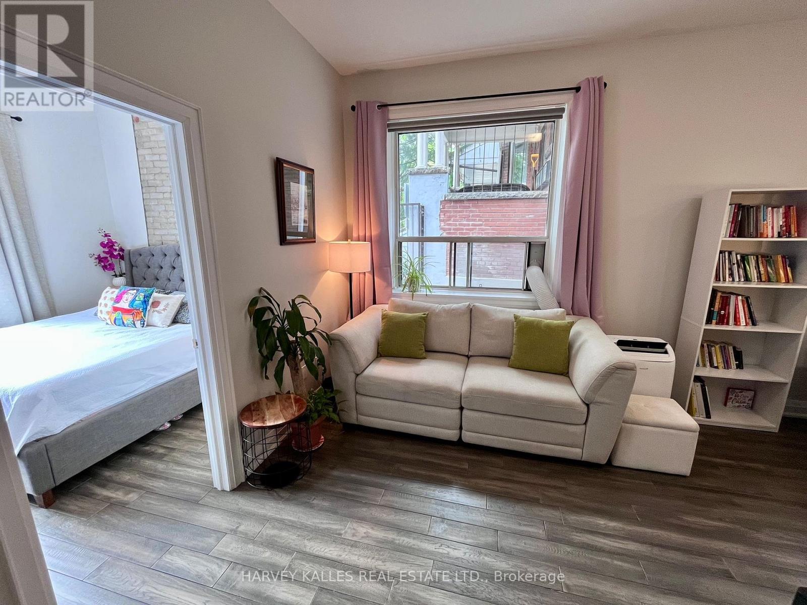 1 - 167 Lauder Avenue, Toronto, Ontario  M6E 3H3 - Photo 8 - C13535468