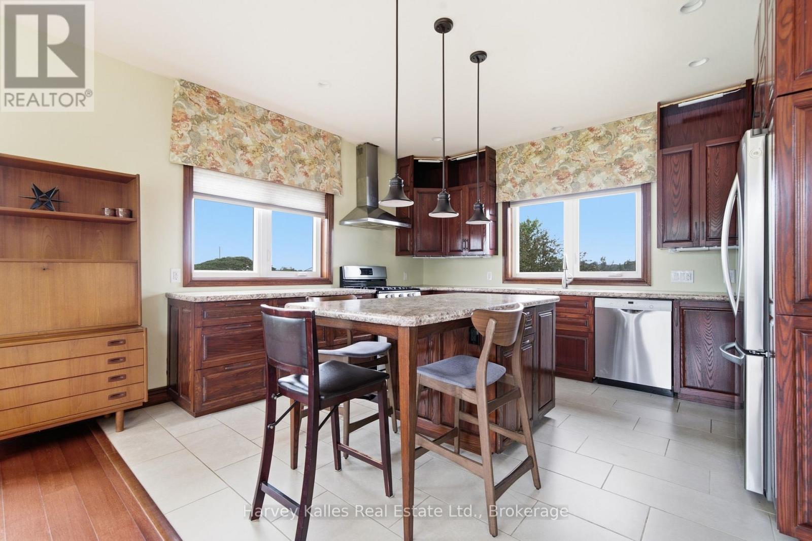 388 South Big Island Road, Prince Edward County, Ontario K0K 1W0 - Photo 14 - X13535806