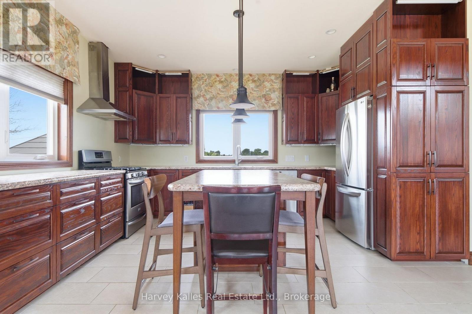 388 South Big Island Road, Prince Edward County, Ontario K0K 1W0 - Photo 16 - X13535806