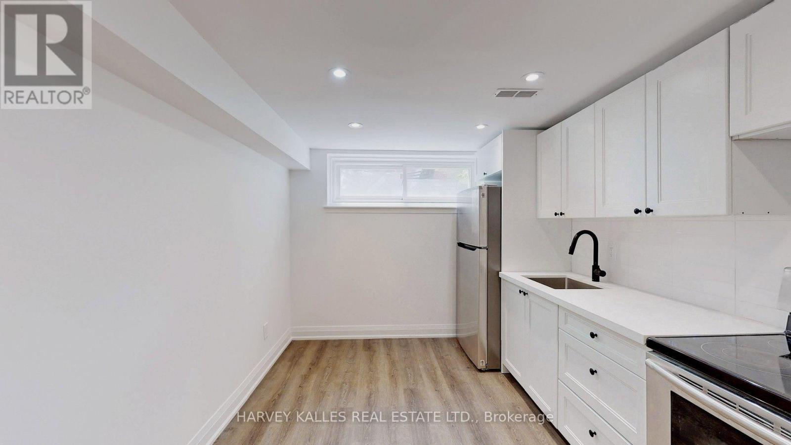Bsmt - 7 Pannahill Road, Toronto, Ontario  M3H 4N2 - Photo 10 - C13536746