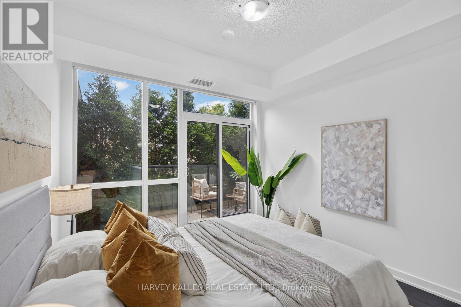 214 - 1603 Eglinton Avenue W, Toronto, Ontario M6E 0A1 - Photo 11 - C13538196