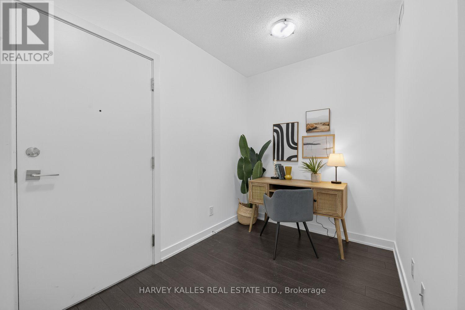 214 - 1603 Eglinton Avenue W, Toronto, Ontario M6E 0A1 - Photo 18 - C13538196