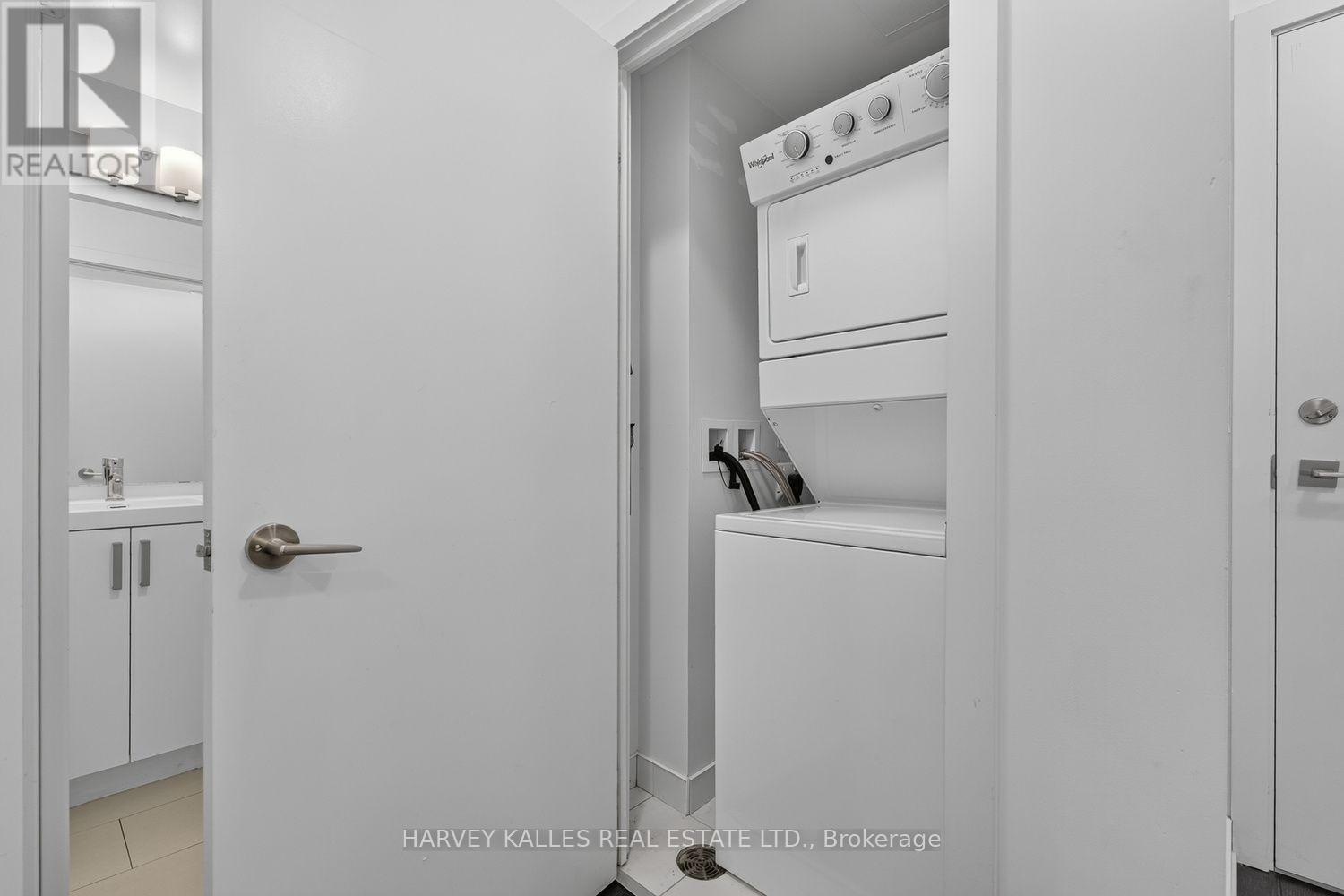 214 - 1603 Eglinton Avenue W, Toronto, Ontario M6E 0A1 - Photo 20 - C13538196