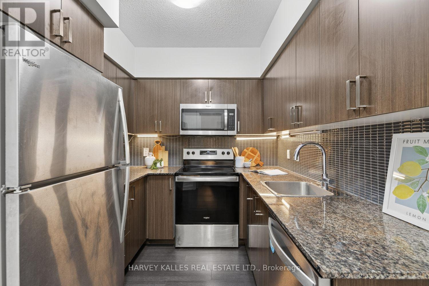 214 - 1603 Eglinton Avenue W, Toronto, Ontario M6E 0A1 - Photo 8 - C13538196