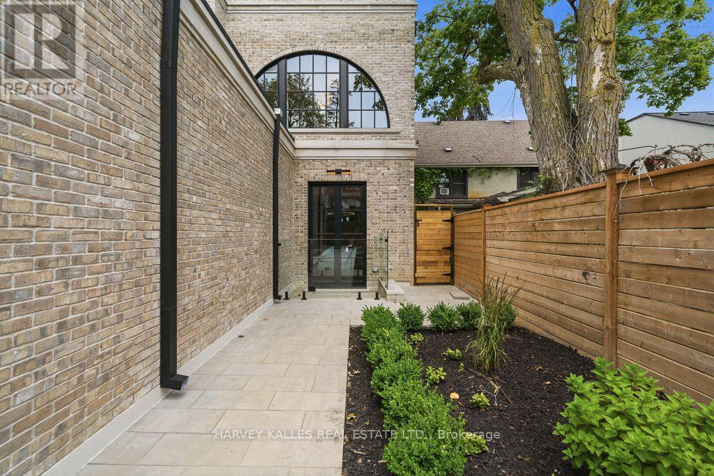 204 Forest Hill Road, Toronto, Ontario M5P 2N4 - Photo 48 - C13538198