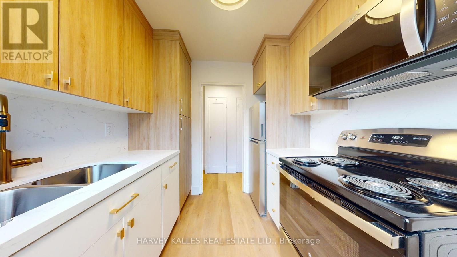 12 - 1 Marquette Avenue, Toronto, Ontario  M6A 1X8 - Photo 5 - C13539292