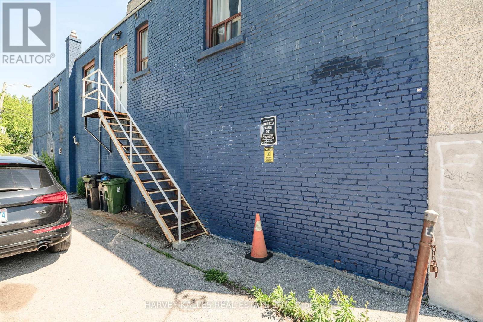 Unit A - 429 Vaughan Road, Toronto, Ontario M6C 2P1 - Photo 10 - C13540878