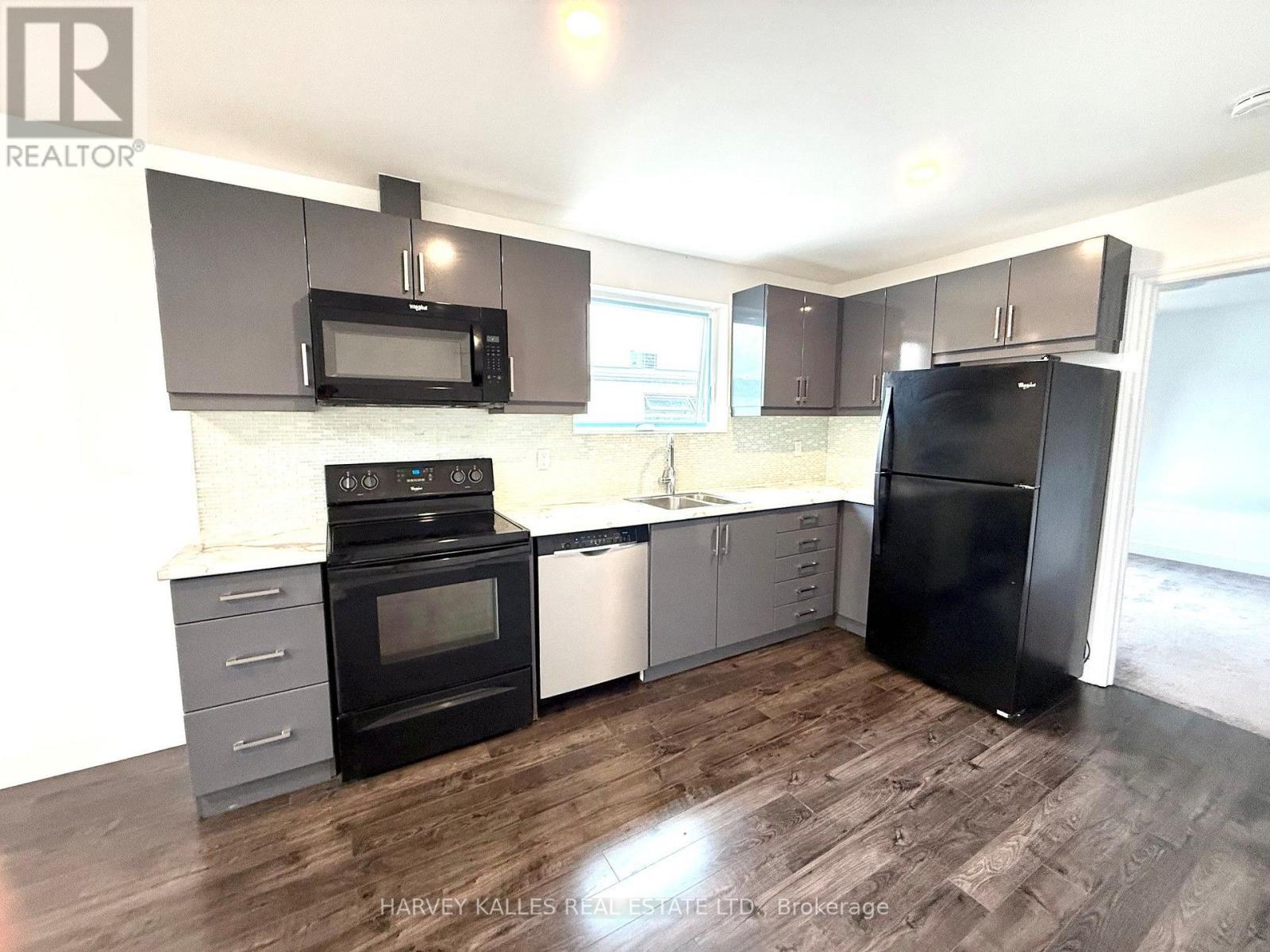 Unit B - 427 Vaughan Road, Toronto, Ontario M6C 2P1 - Photo 2 - C13540888