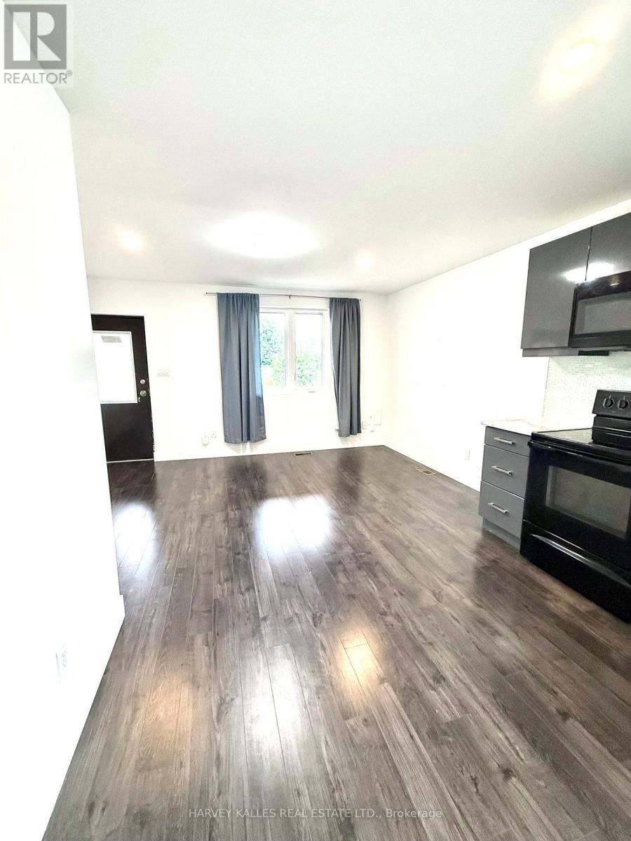 Unit B - 427 Vaughan Road, Toronto, Ontario M6C 2P1 - Photo 5 - C13540888