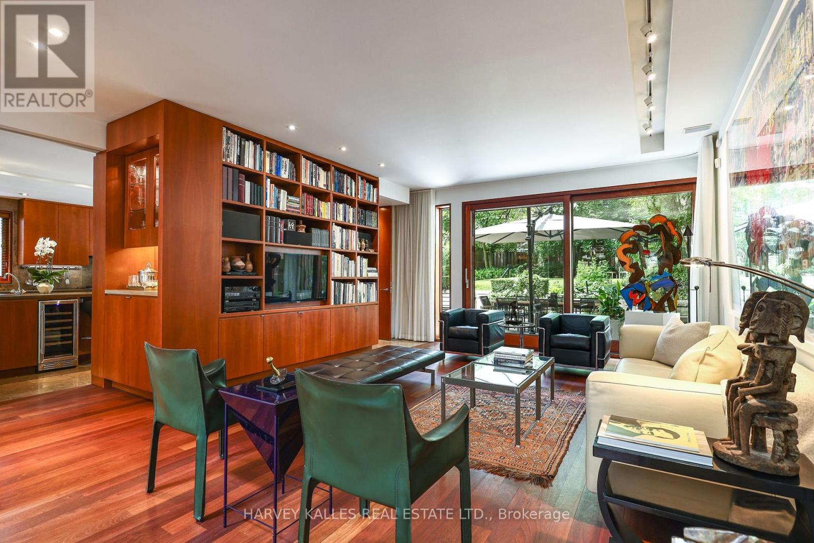 36 Millbank Avenue, Toronto, Ontario  M5P 1S5 - Photo 16 - C13544476