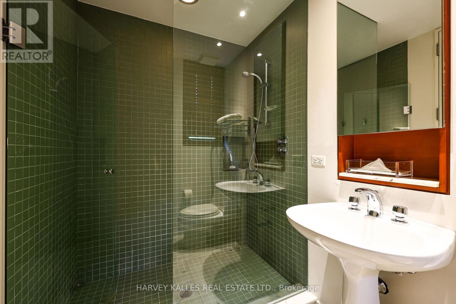 36 Millbank Avenue, Toronto, Ontario  M5P 1S5 - Photo 33 - C13544476