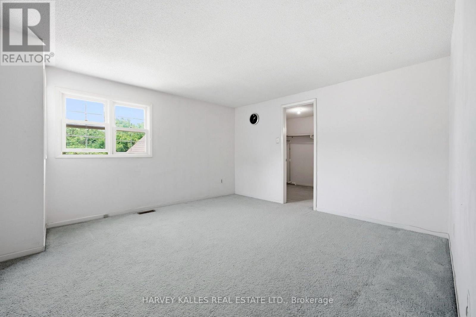 39 Newington Crescent, Toronto, Ontario  M9C 5B7 - Photo 20 - W13546006