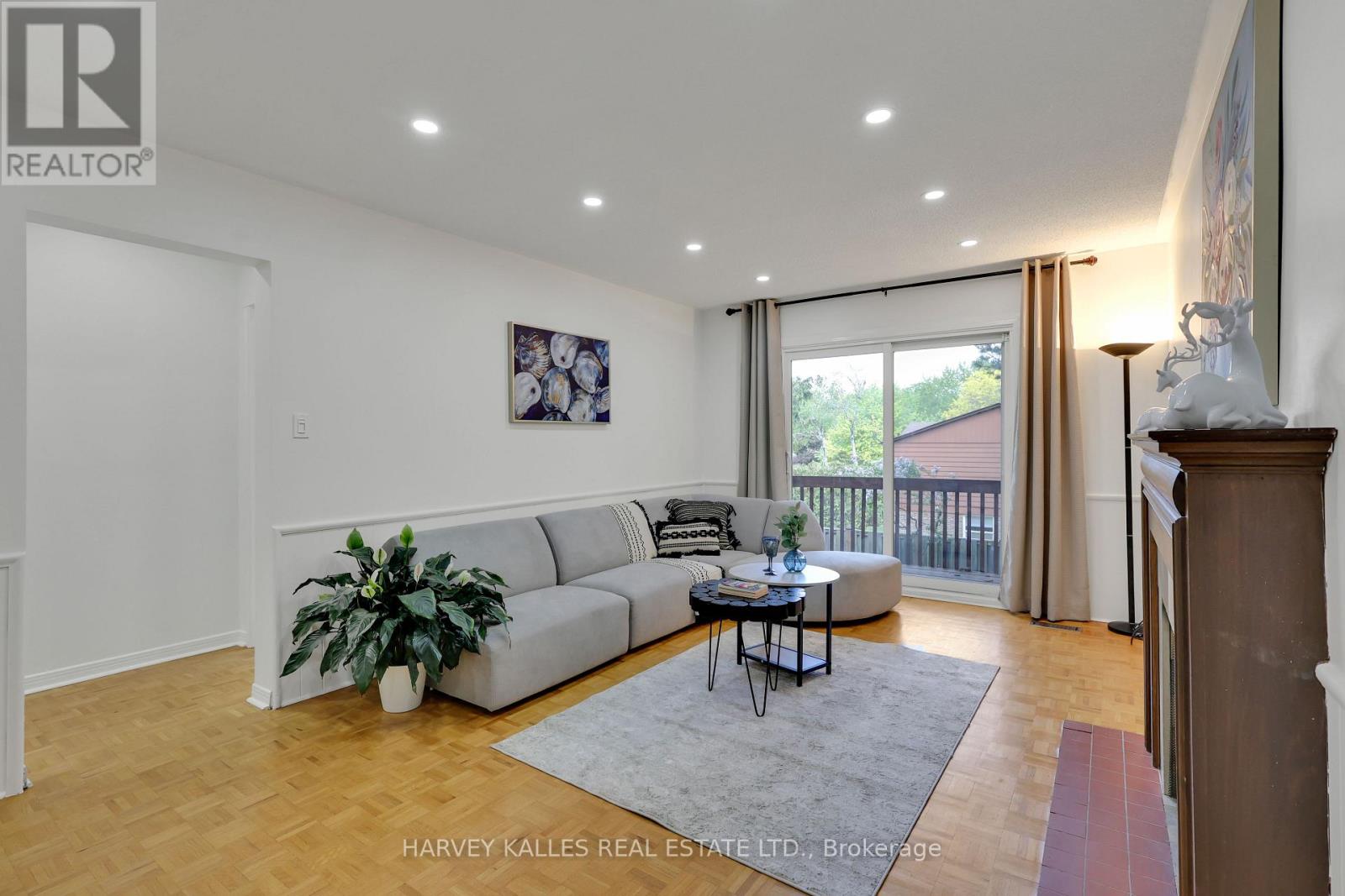 62 Aberfeldy Crescent, Markham, Ontario  L3T 4C4 - Photo 8 - N13546528