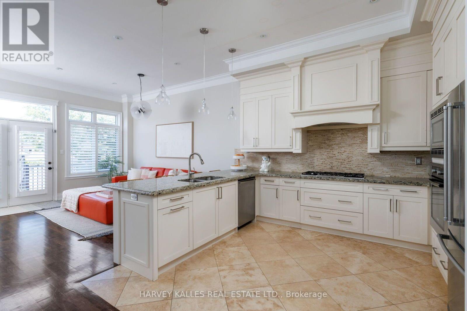 20a Owen Drive, Toronto, Ontario  M8W 1W7 - Photo 12 - W13546742