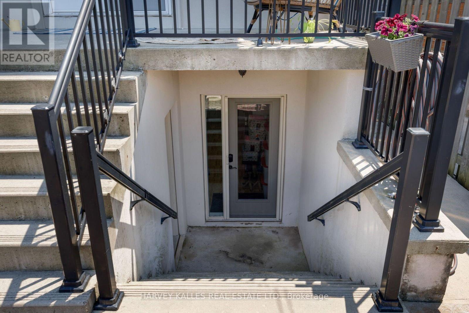 20a Owen Drive, Toronto, Ontario  M8W 1W7 - Photo 30 - W13546742
