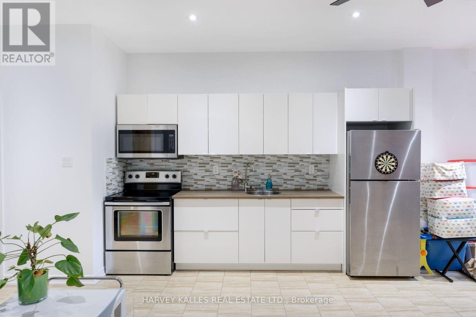 20a Owen Drive, Toronto, Ontario  M8W 1W7 - Photo 48 - W13546742