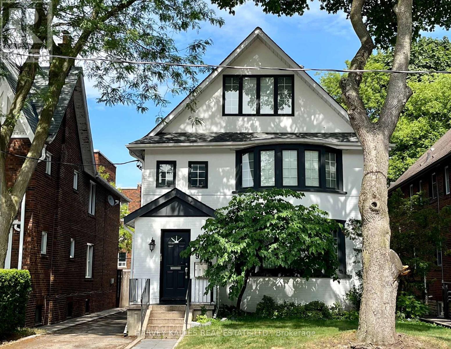 MAIN - 9 HIGHBOURNE ROAD, Toronto, Ontario
