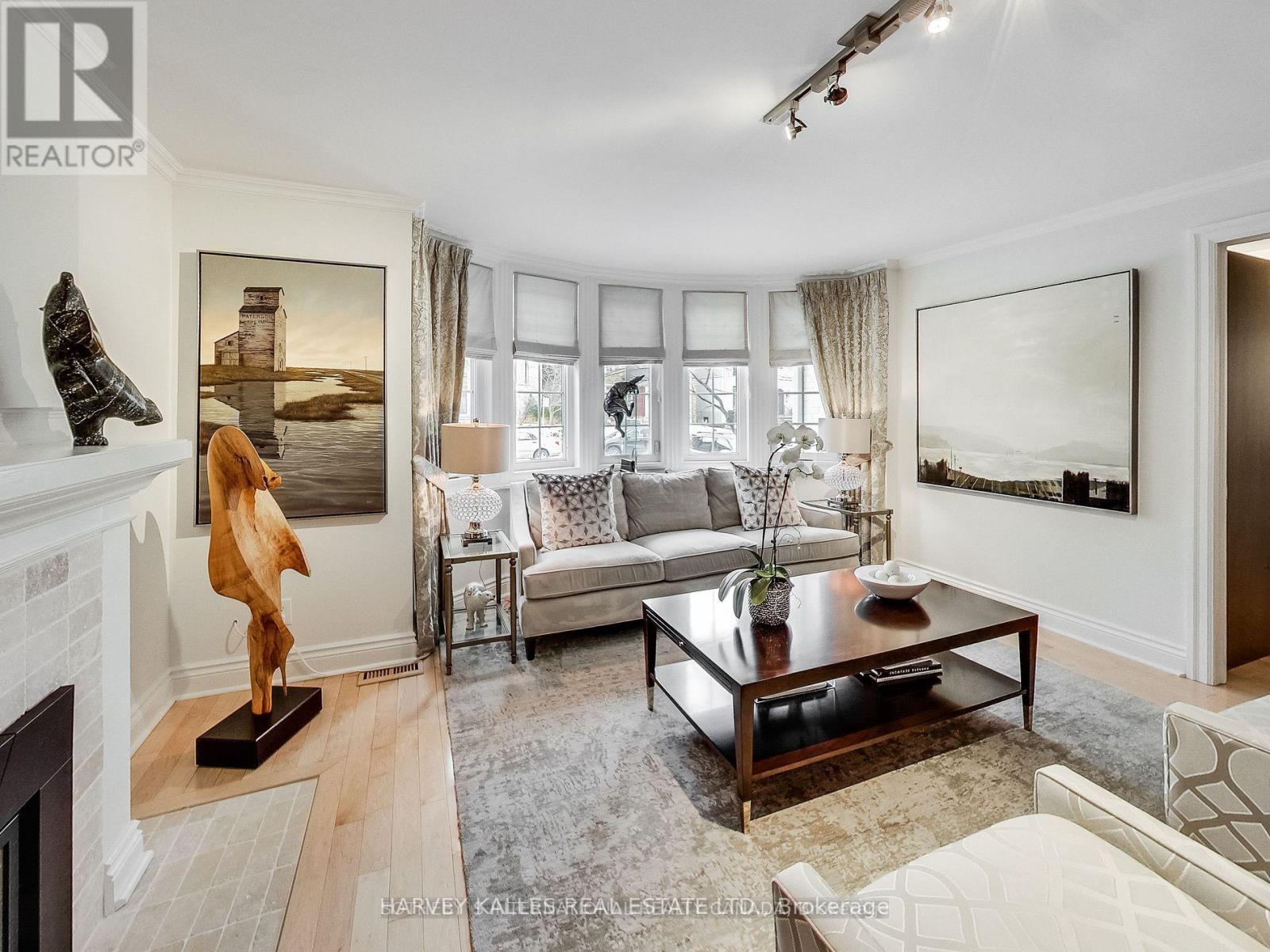 Main - 9 Highbourne Road, Toronto, Ontario M5P 2J1 - Photo 3 - C13547550
