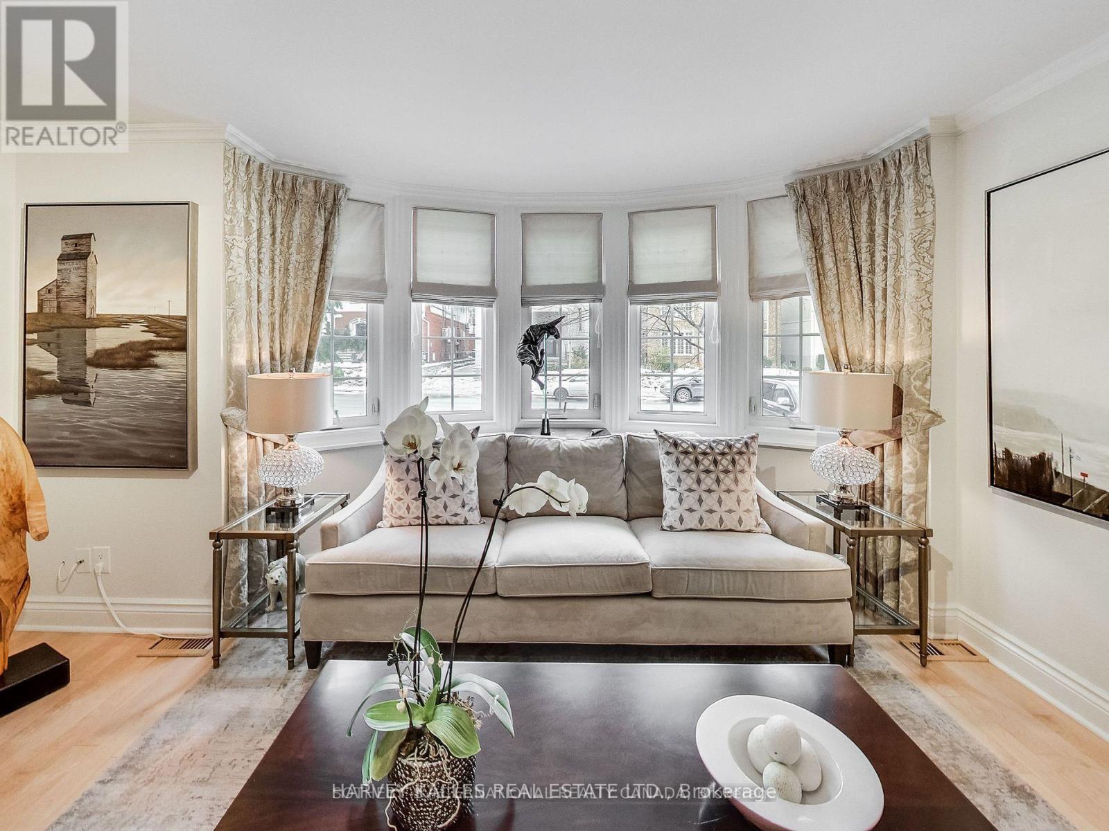 Main - 9 Highbourne Road, Toronto, Ontario M5P 2J1 - Photo 5 - C13547550