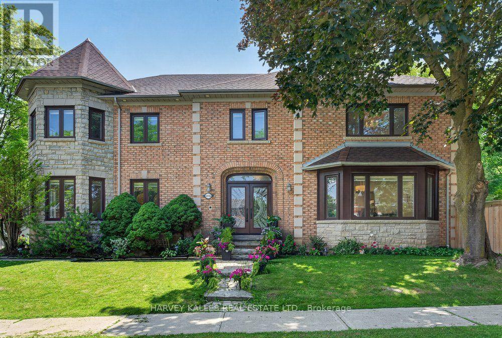 898 STONEHAVEN AVENUE, Newmarket, Ontario
