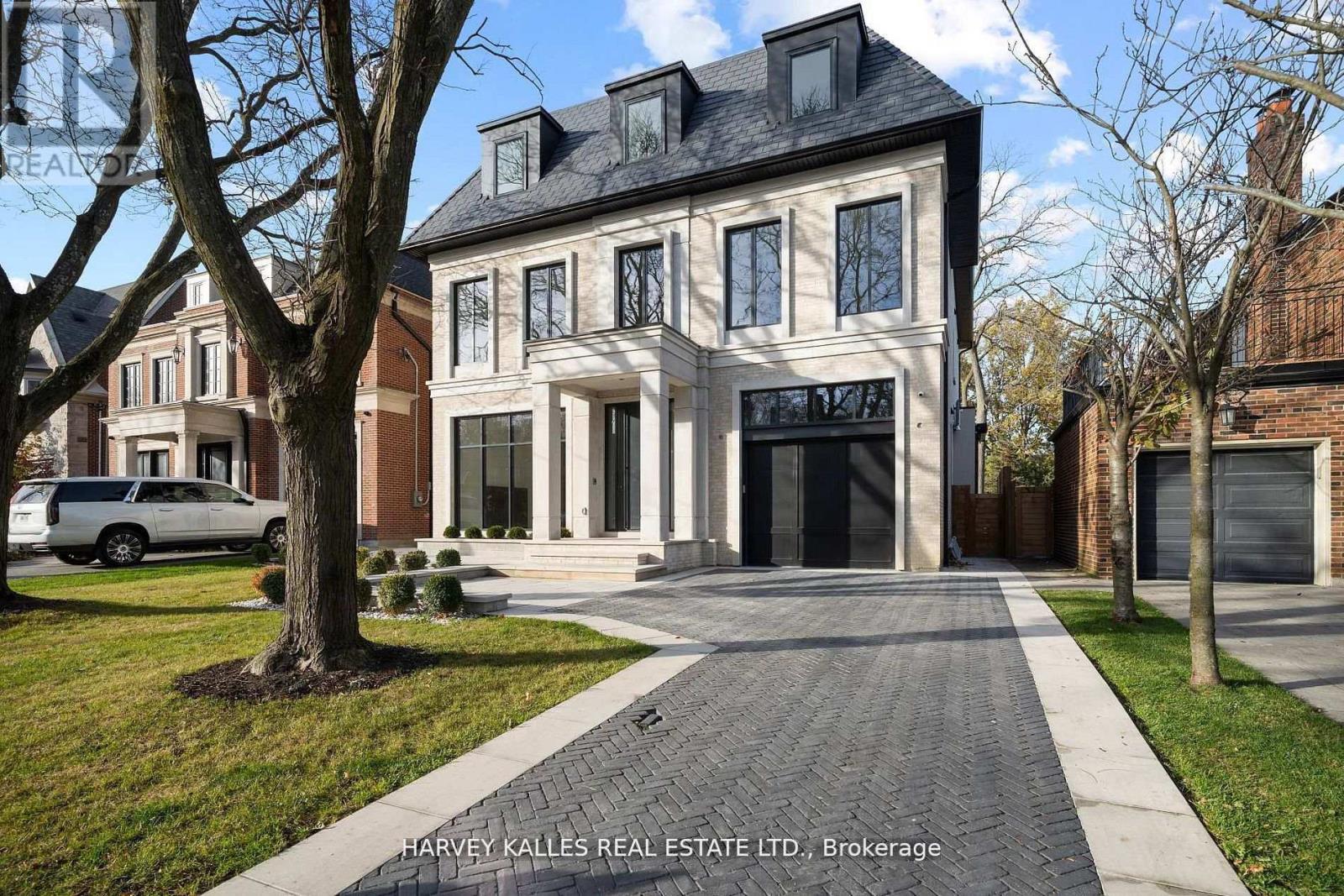 370 GLENGROVE AVENUE W, Toronto, Ontario