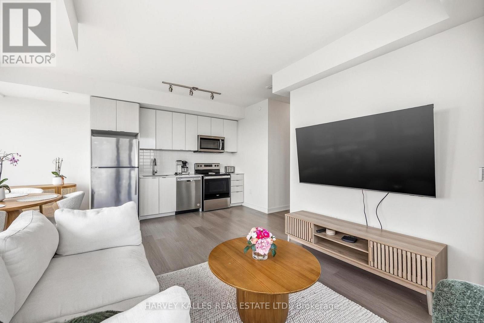 603 - 859 The Queensway, Toronto, Ontario M8Z 1N8 - Photo 4 - W13548982