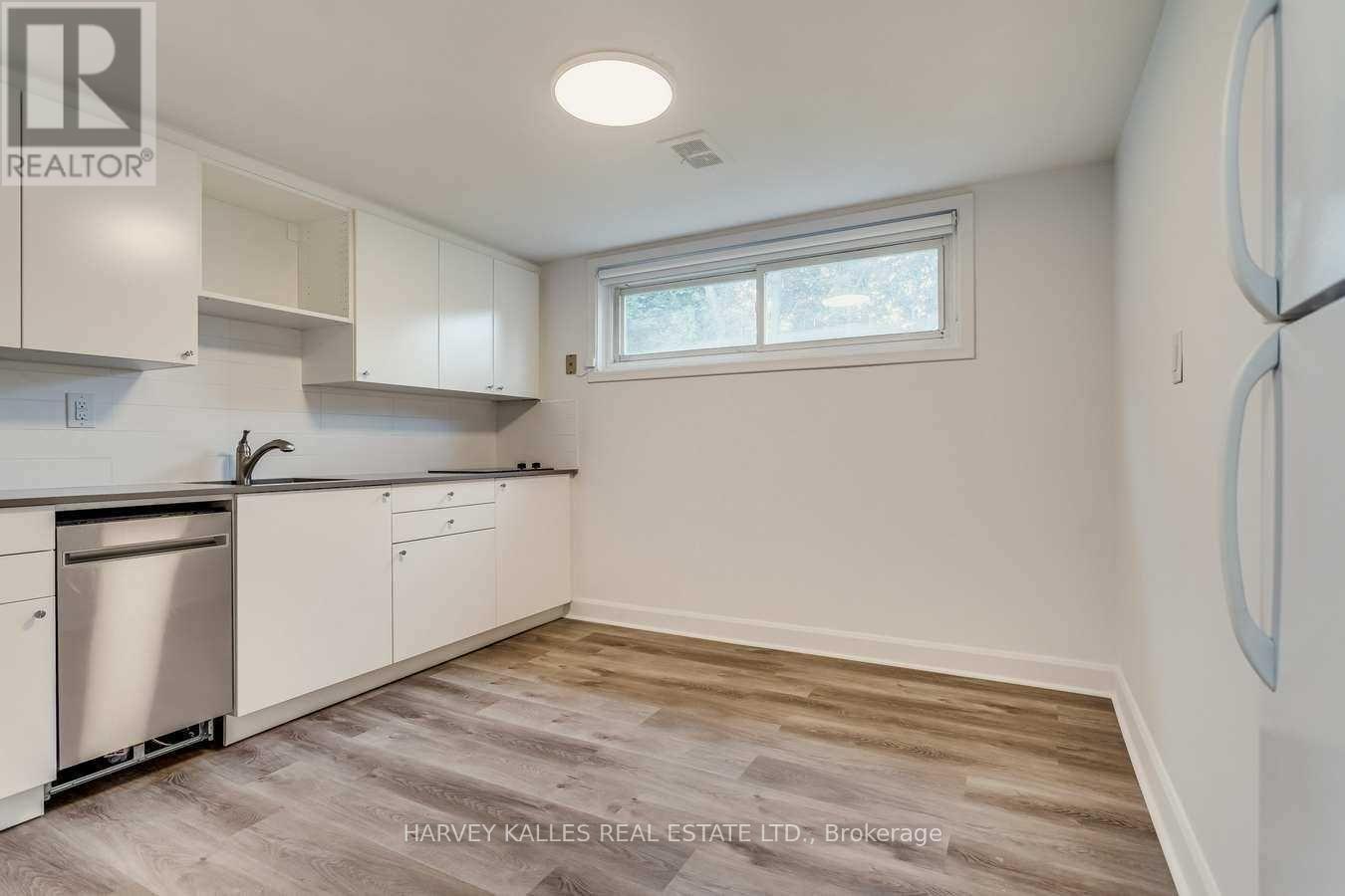 135 Combe Avenue, Toronto, Ontario  M3H 4K2 - Photo 29 - C13552950