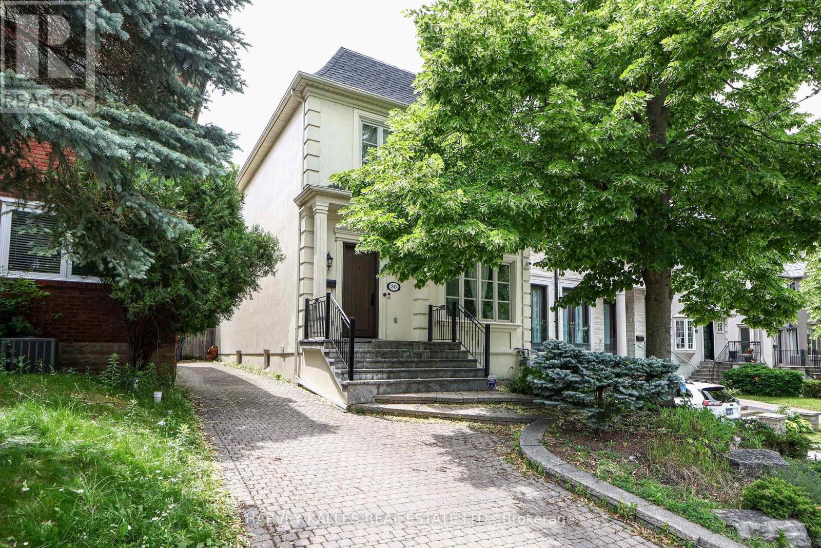 30 WALDER AVENUE, Toronto, Ontario