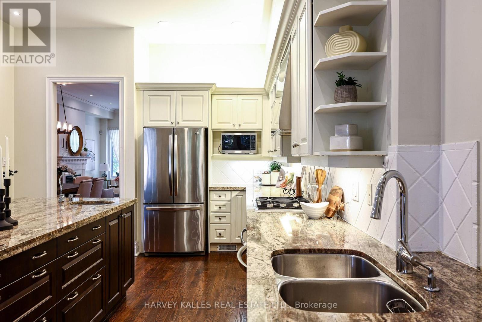 30 Walder Avenue, Toronto, Ontario M4P 2R6 - Photo 17 - C13555486