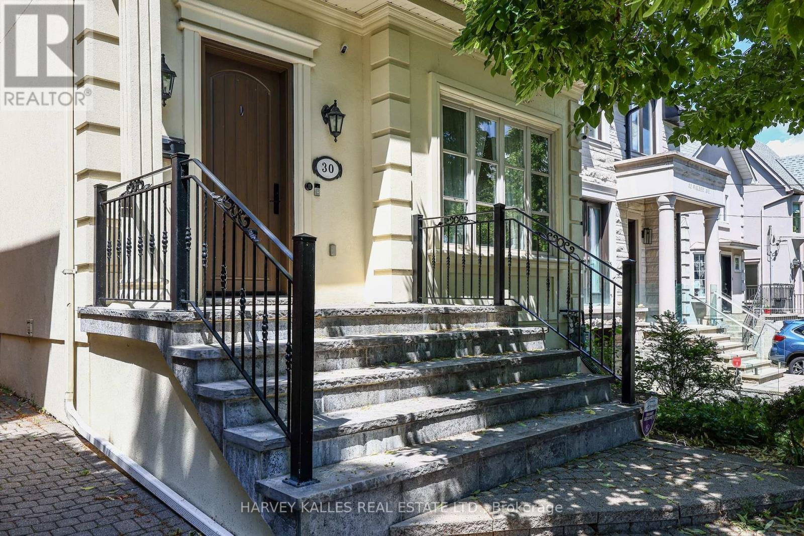 30 Walder Avenue, Toronto, Ontario M4P 2R6 - Photo 2 - C13555486