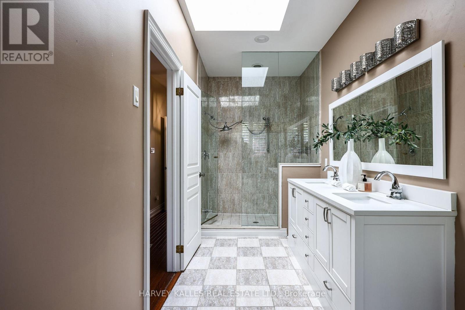 30 Walder Avenue, Toronto, Ontario M4P 2R6 - Photo 28 - C13555486