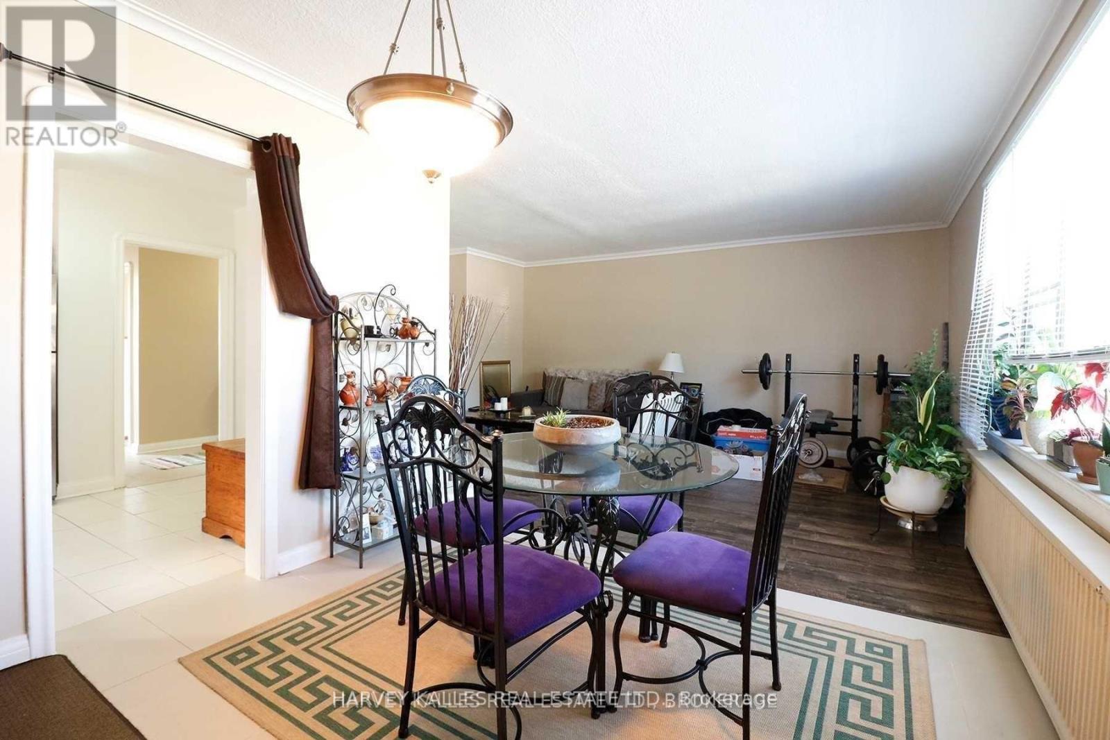 4 - 88 Trethewey Drive, Toronto, Ontario M6M 4B4 - Photo 7 - W13555654
