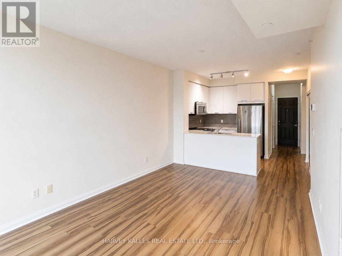 1903 - 75 Eglinton Avenue W, Mississauga, Ontario L5R 1B2 - Photo 2 - W13557074