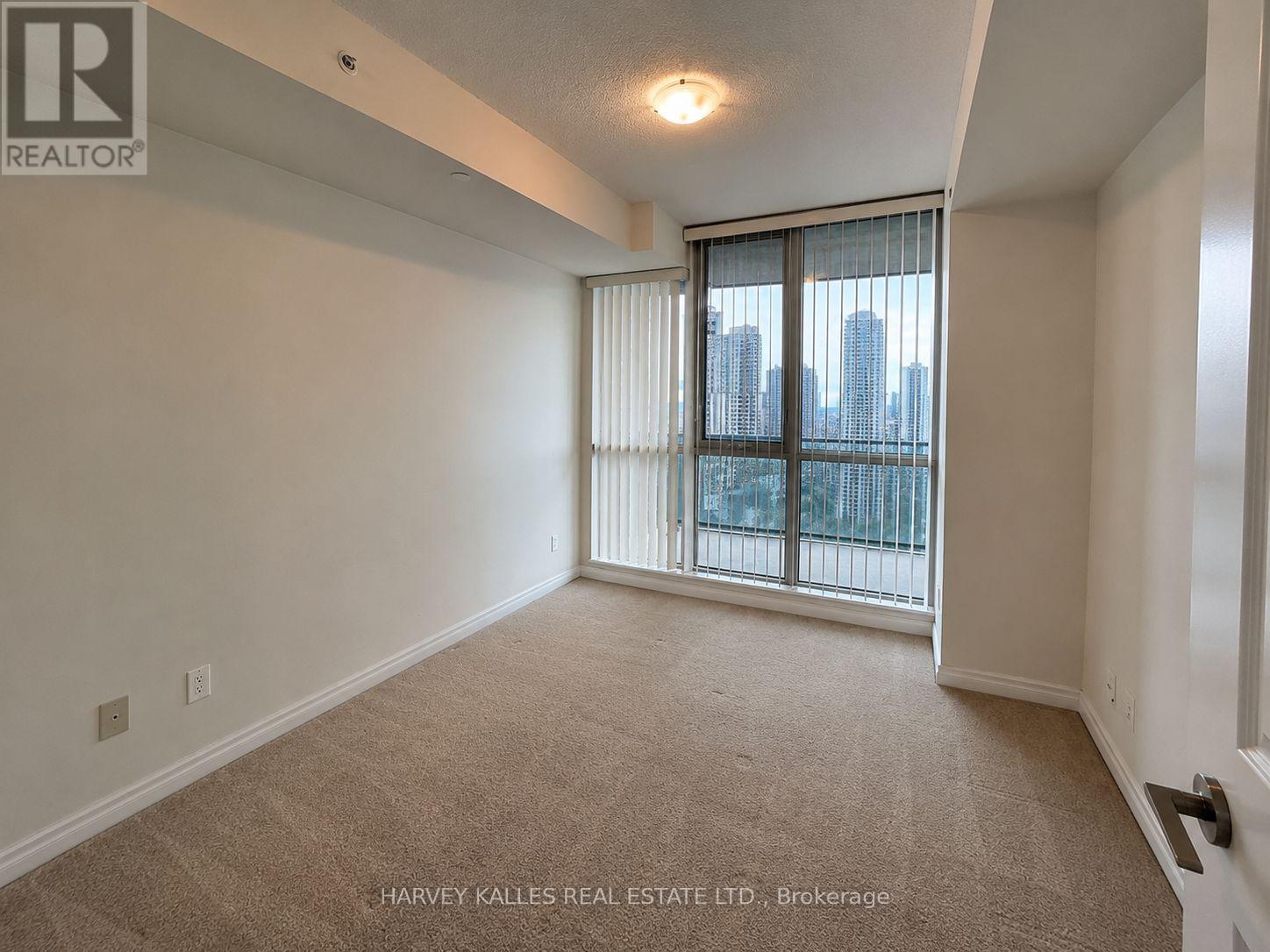 1903 - 75 Eglinton Avenue W, Mississauga, Ontario L5R 1B2 - Photo 4 - W13557074