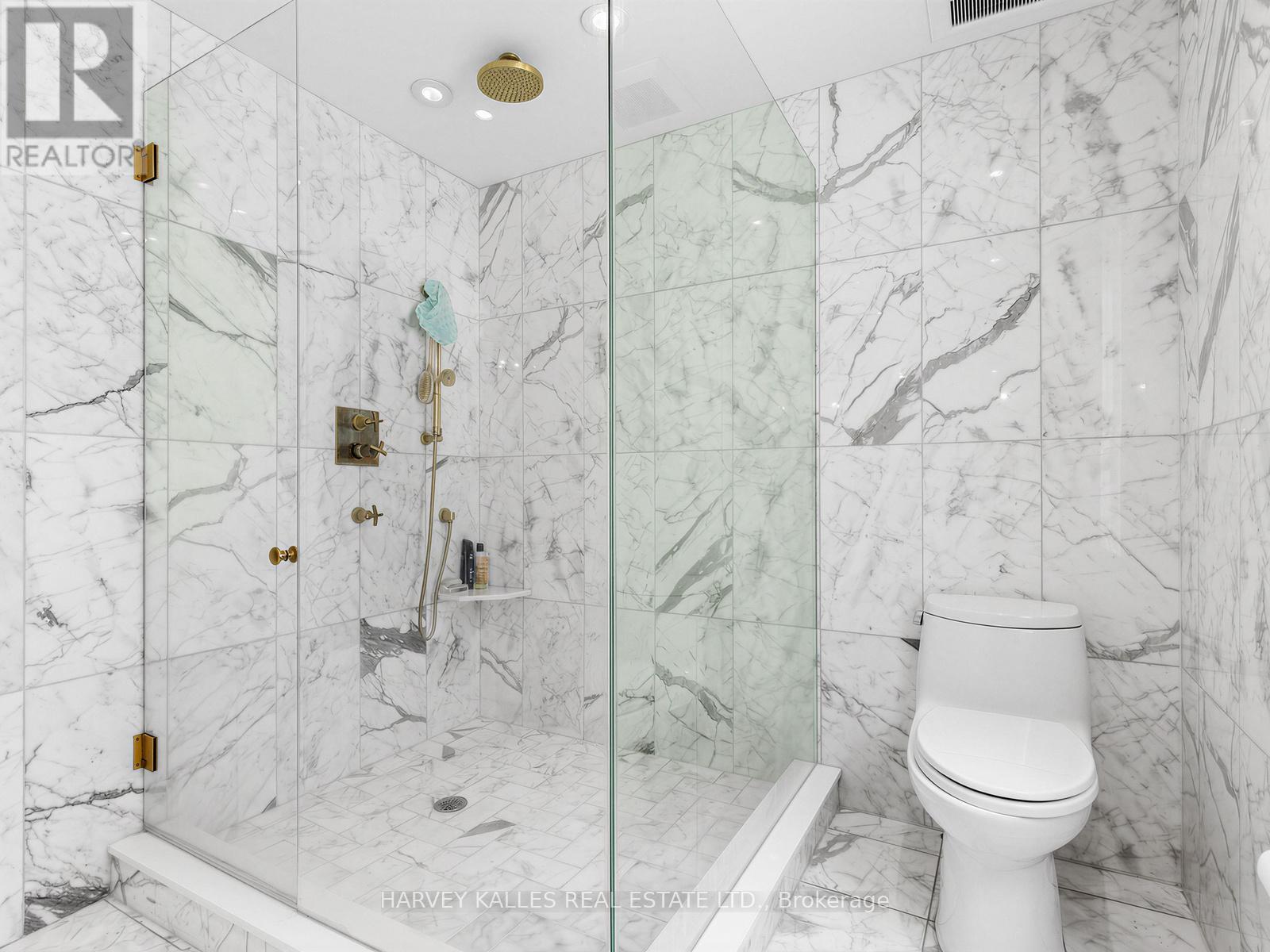 32 Bernard Avenue, Toronto, Ontario M5R 1R2 - Photo 18 - C13558946