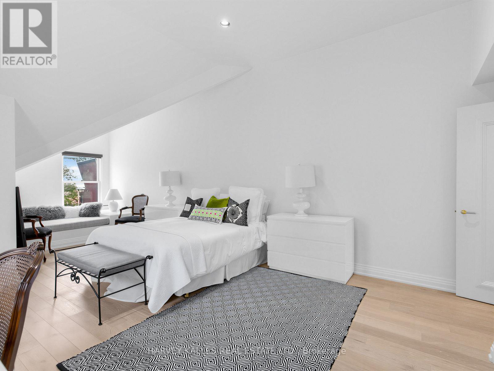 32 Bernard Avenue, Toronto, Ontario M5R 1R2 - Photo 19 - C13558946