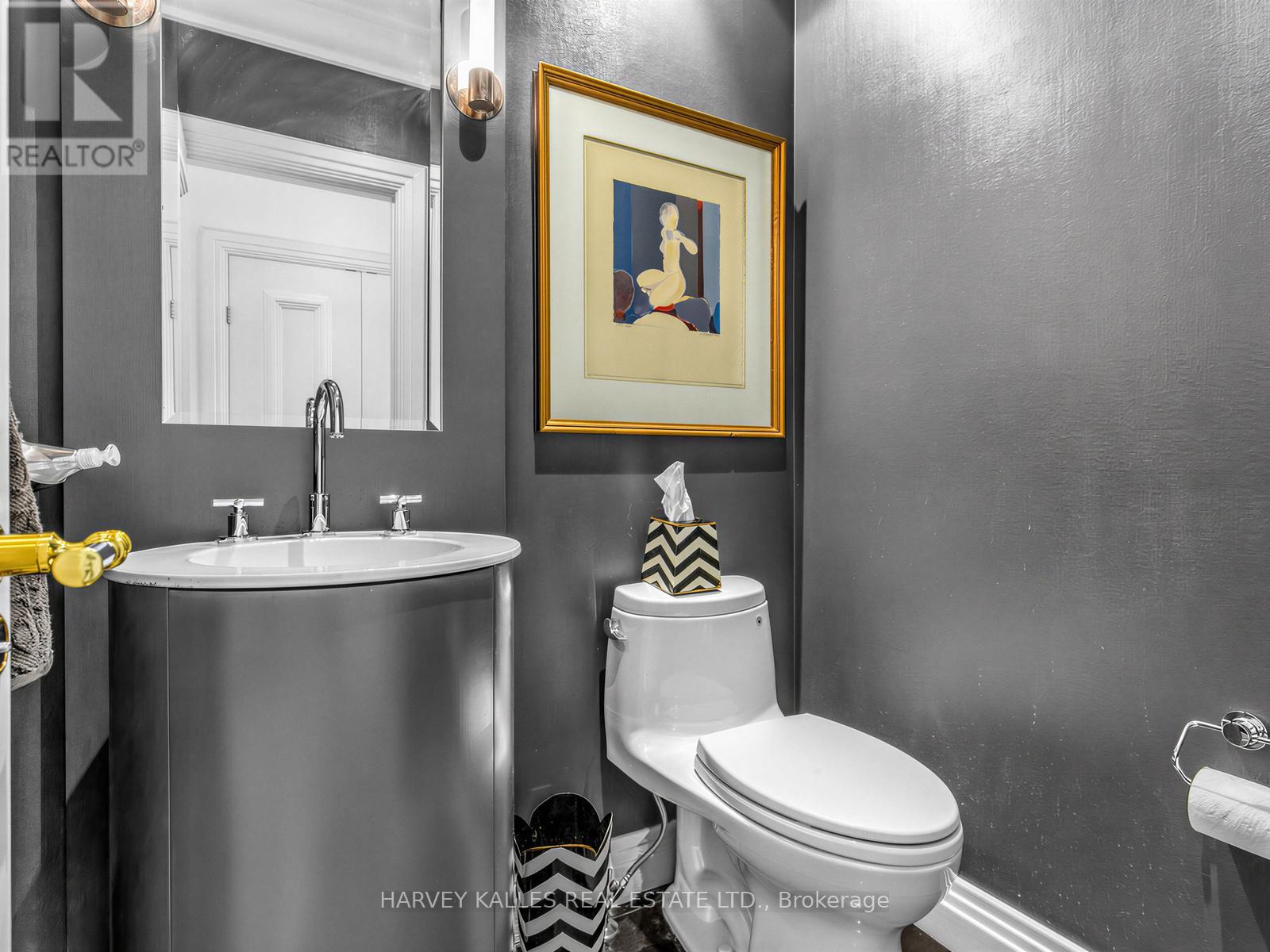 32 Bernard Avenue, Toronto, Ontario M5R 1R2 - Photo 24 - C13558946