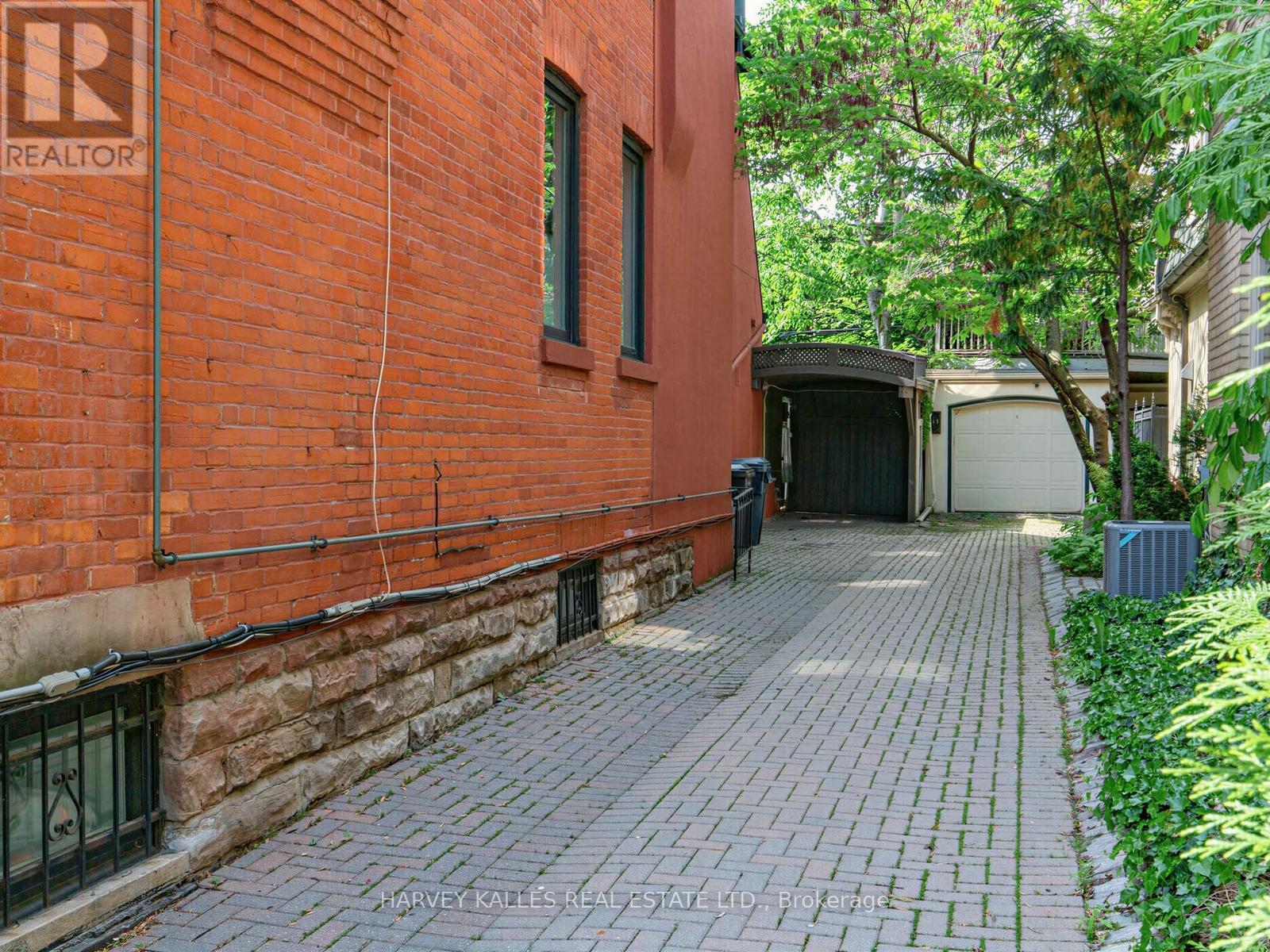 32 Bernard Avenue, Toronto, Ontario M5R 1R2 - Photo 26 - C13558946
