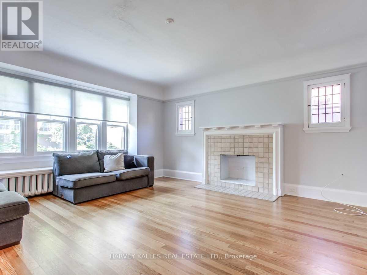169 Balmoral Avenue, Toronto, Ontario  M4V 1J8 - Photo 6 - C13560394