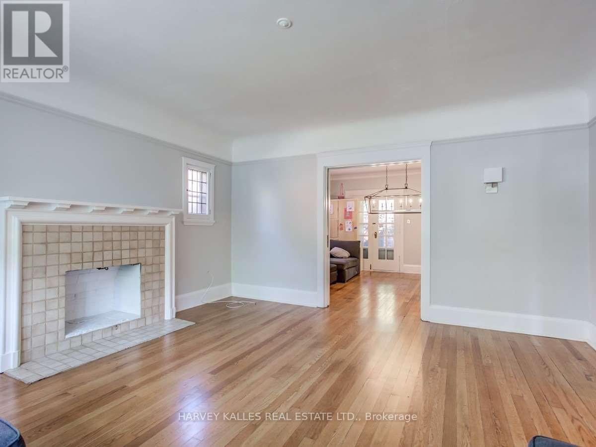 169 Balmoral Avenue, Toronto, Ontario  M4V 1J8 - Photo 7 - C13560394