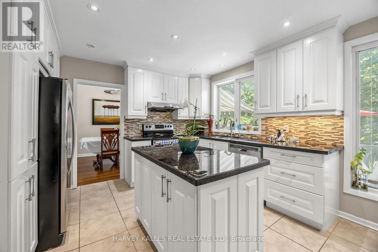 12 Longhope Place, Toronto, Ontario M2J 1Y2 - Photo 10 - C13561152