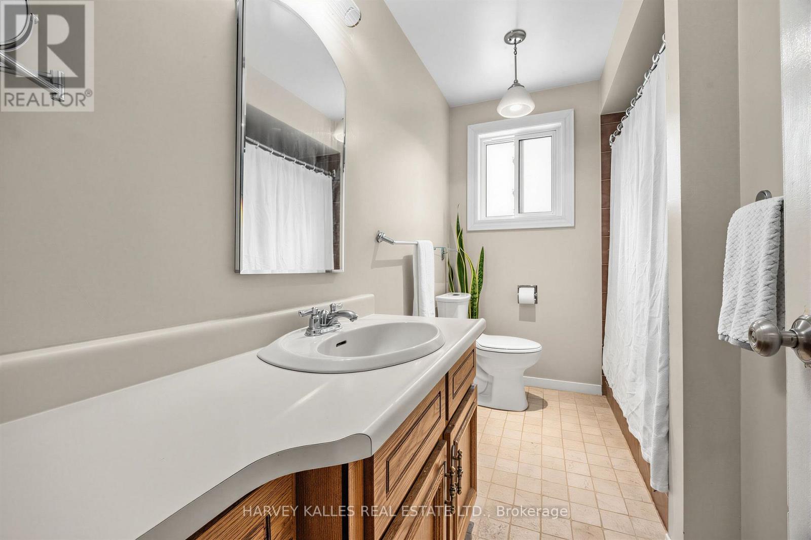 12 Longhope Place, Toronto, Ontario M2J 1Y2 - Photo 18 - C13561152
